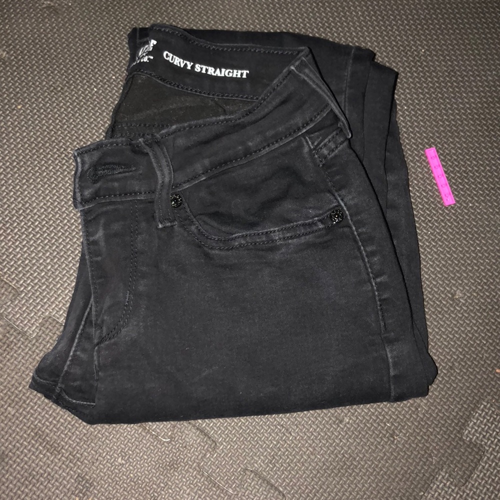 Black Levi’s Jeans